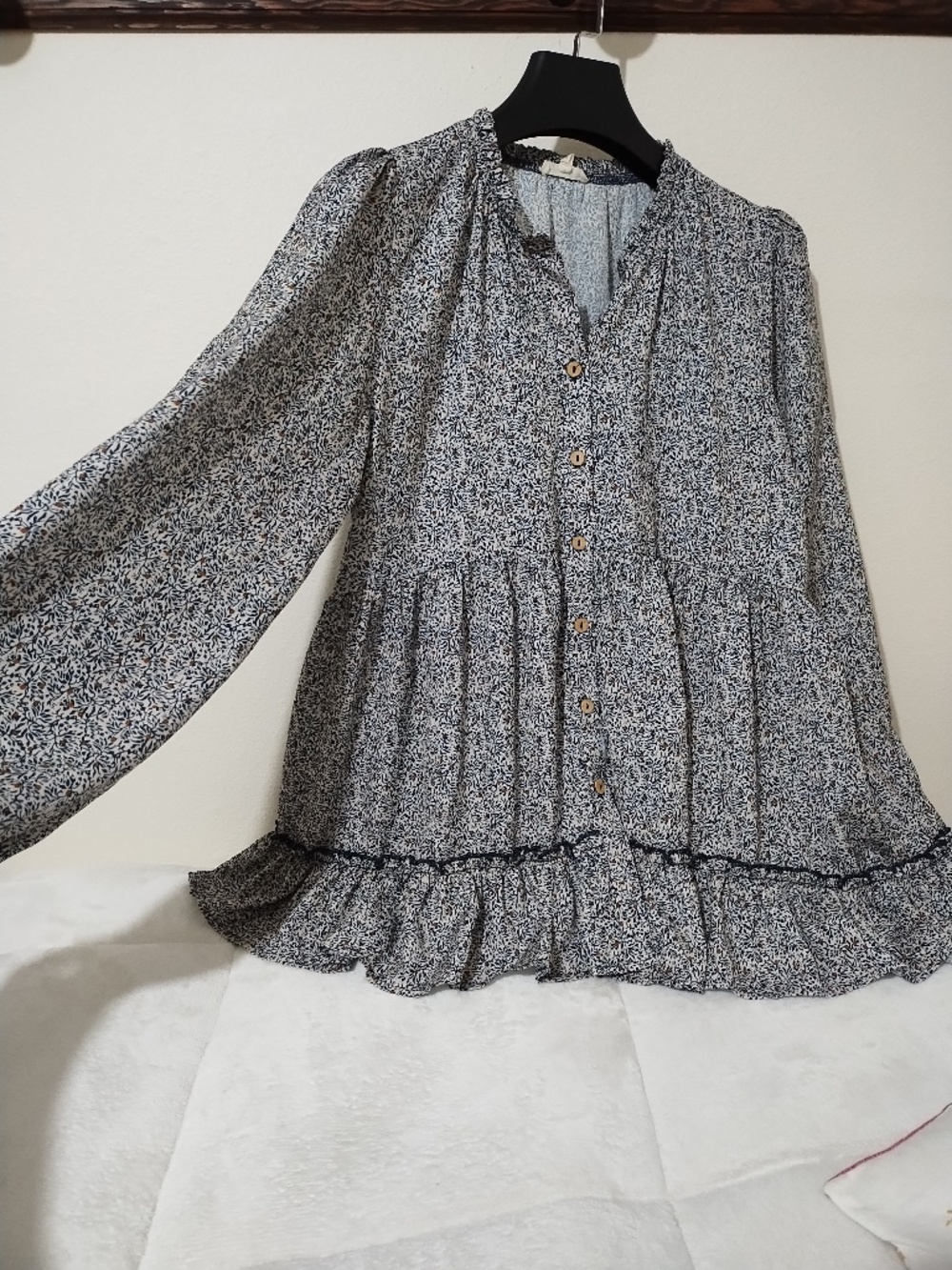 Easel Los Angels Tunic Size L - Picture 3 of 7